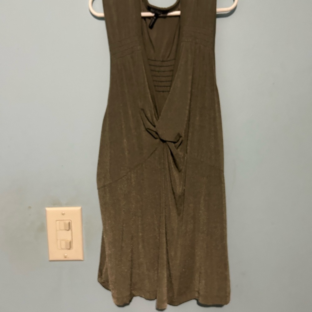 Daisy Fuentes Metallic Green Asymmetrical Twist Front Tank Top